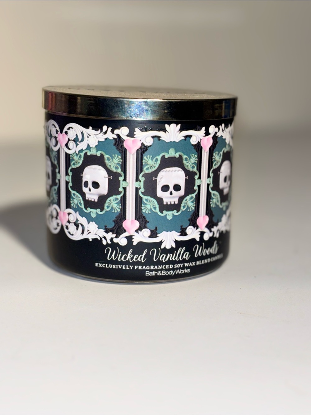 Bath & Body Works Black Teal Pink Skull Candle-Discontinued Vanilla Wicked Wood